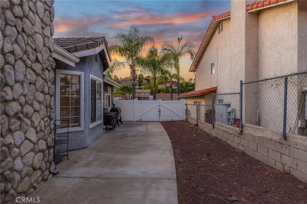 23257 Canyon Lake Drive Canyon Lake, CA 92587