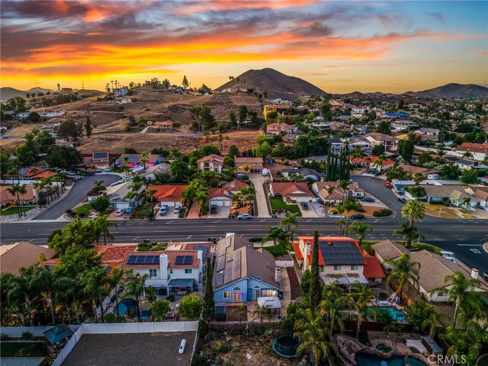 23257 Canyon Lake Drive Canyon Lake, CA 92587