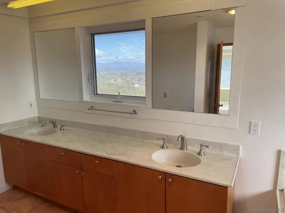 31598 Afton Farms Bonsall, CA 92003
