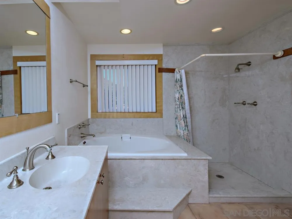 31598 Afton Farms Bonsall, CA 92003
