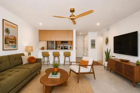 1400 E Palm Canyon Drive #212