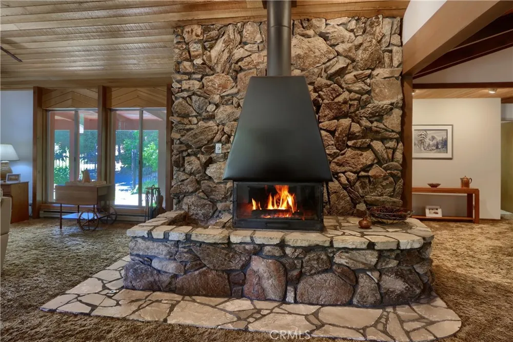 39597 Evergreen Oakhurst, CA 93644