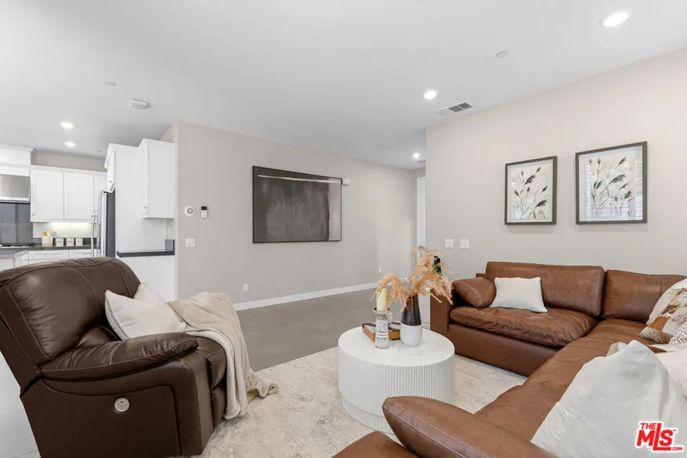 41 Savannah Court Pomona, CA 91766