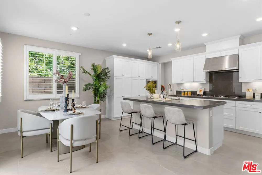 41 Savannah Court Pomona, CA 91766
