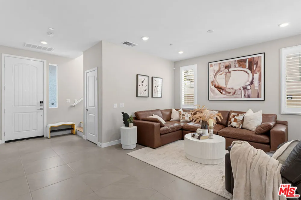 41 Savannah Court Pomona, CA 91766