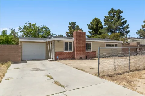 1132 W Avenue P14