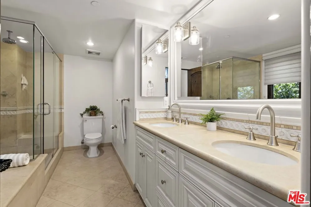 908 17th Street #4 Santa Monica, CA 90403