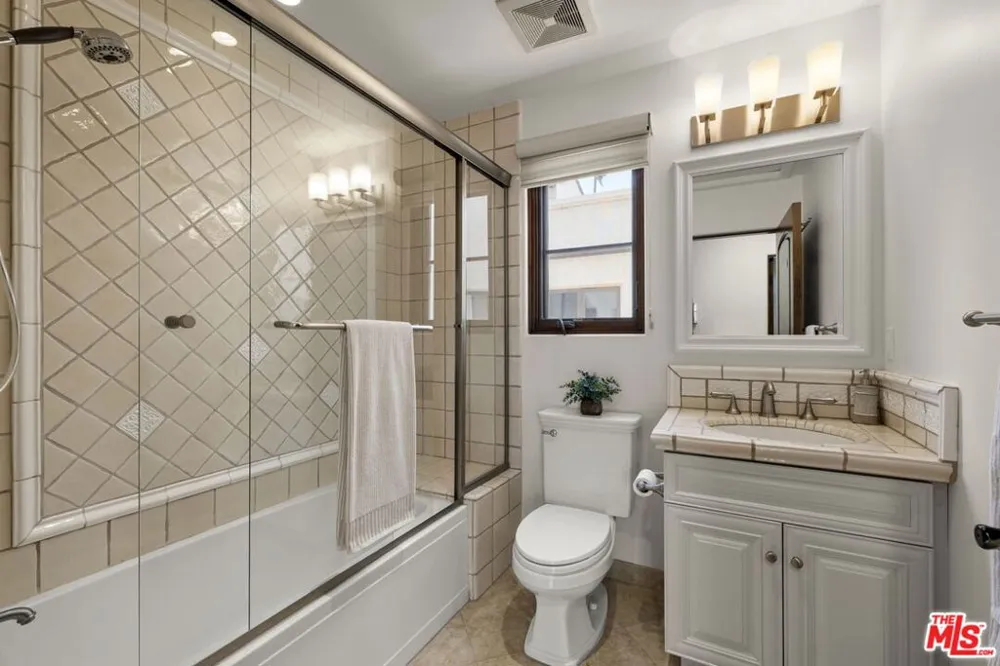 908 17th Street #4 Santa Monica, CA 90403