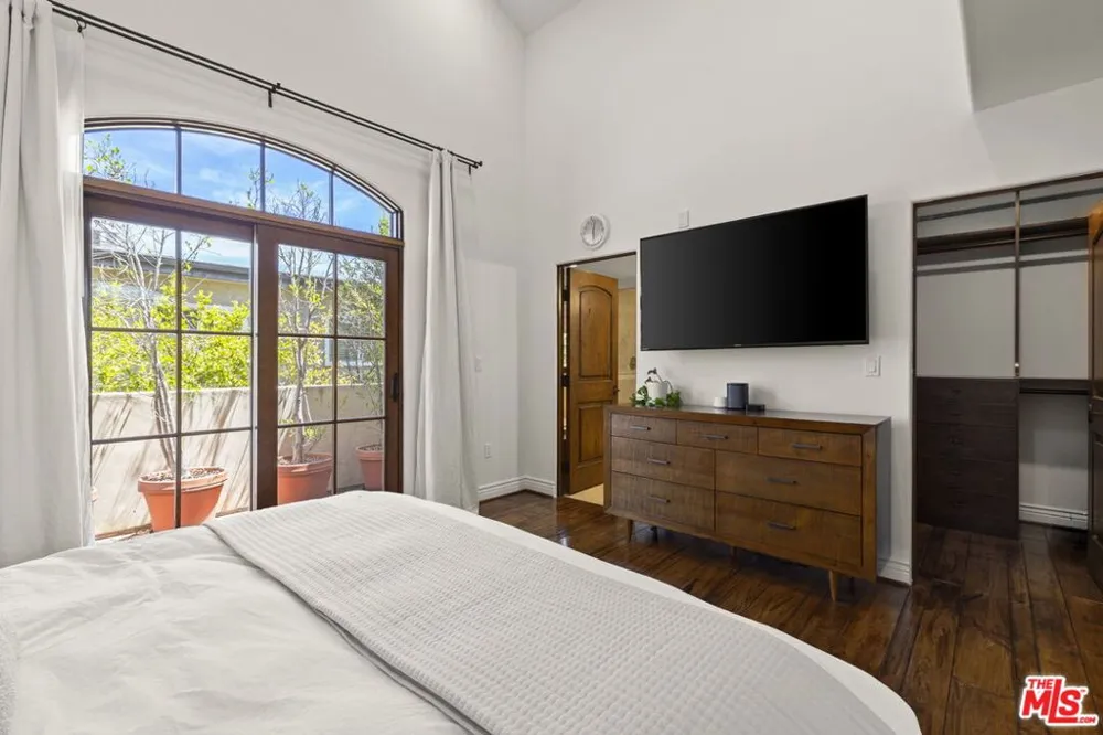 908 17th Street #4 Santa Monica, CA 90403