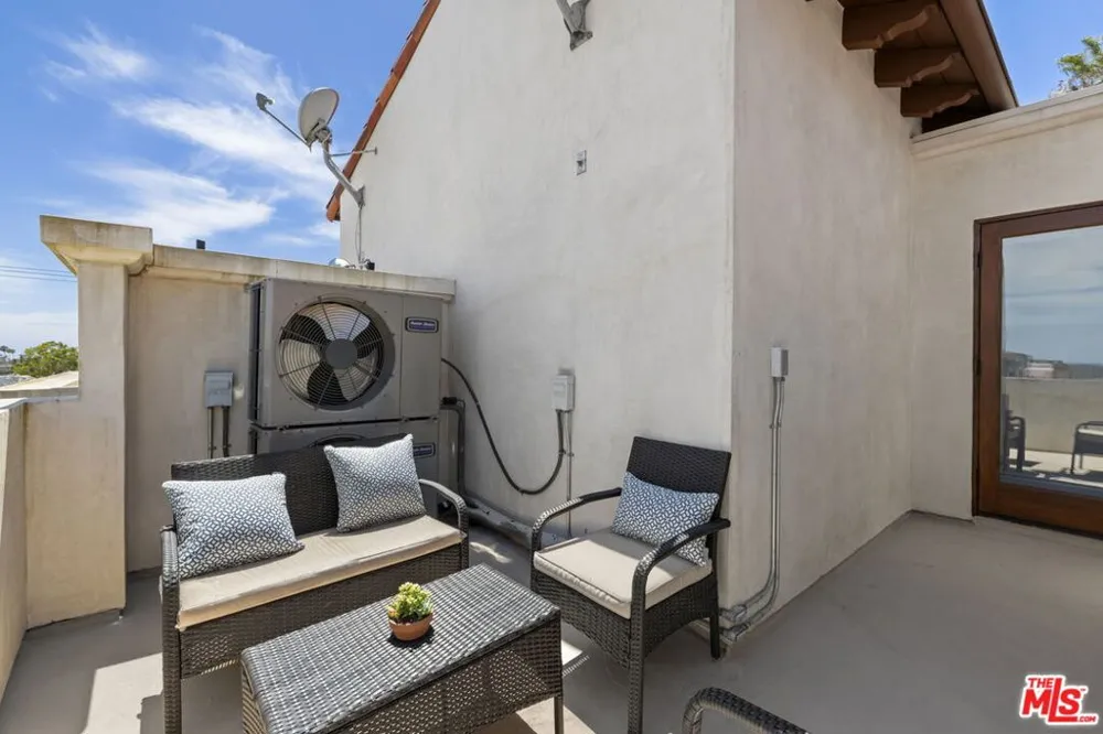 908 17th Street #4 Santa Monica, CA 90403