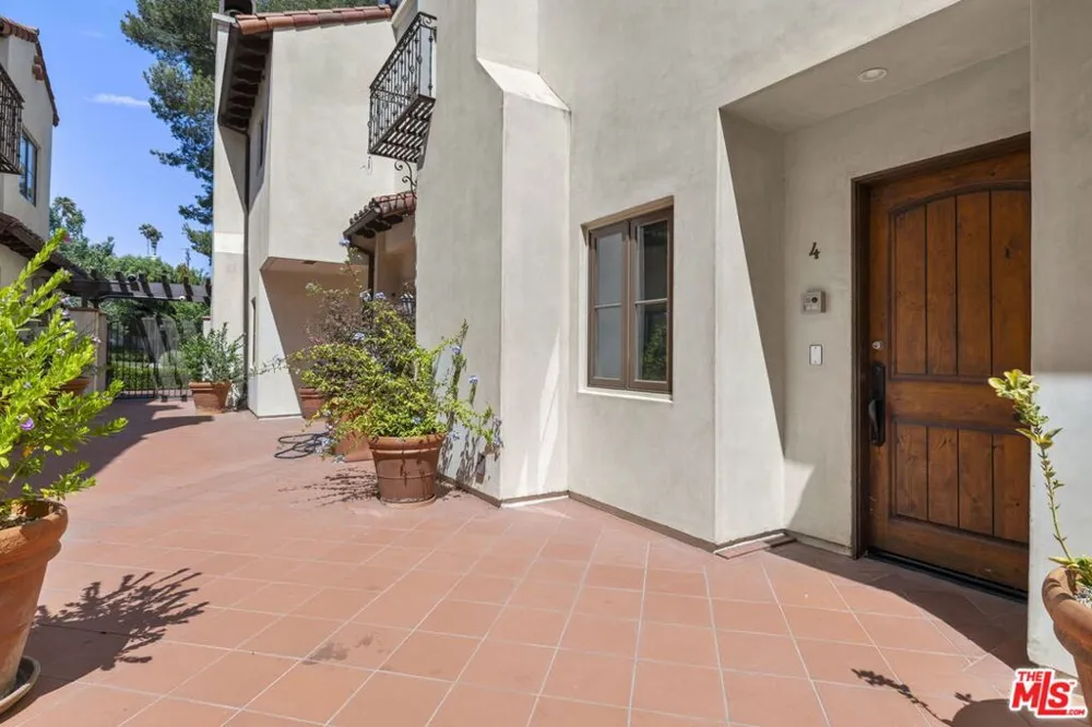 908 17th Street #4 Santa Monica, CA 90403