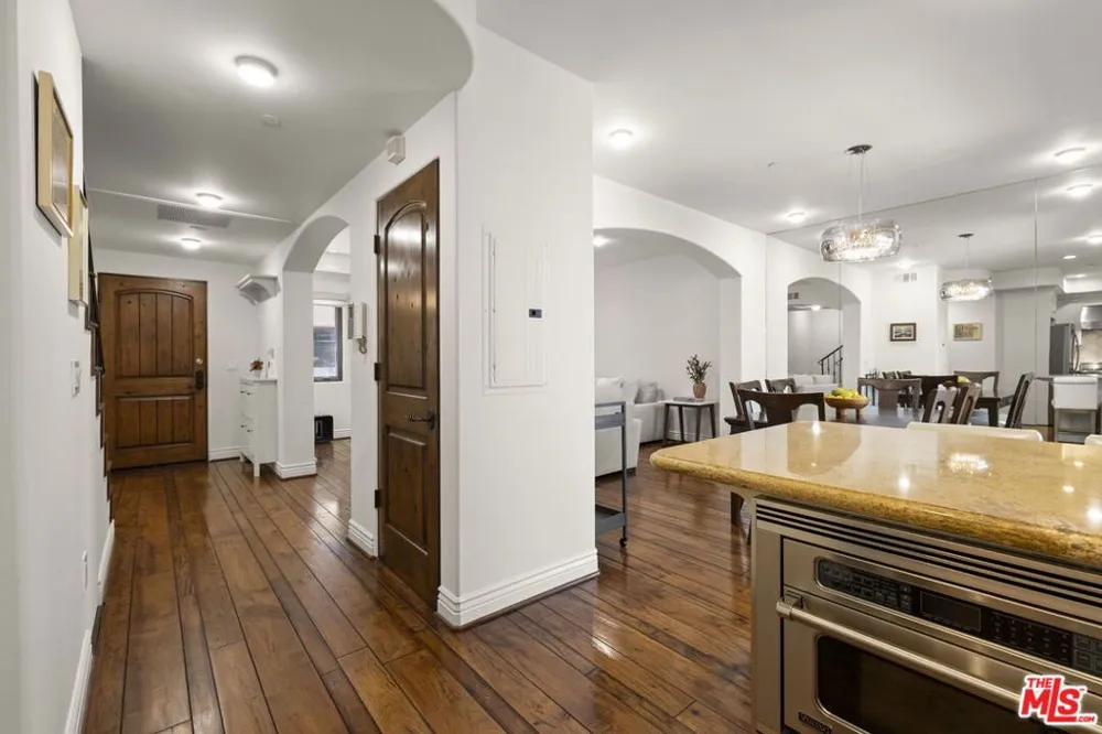 908 17th Street #4 Santa Monica, CA 90403