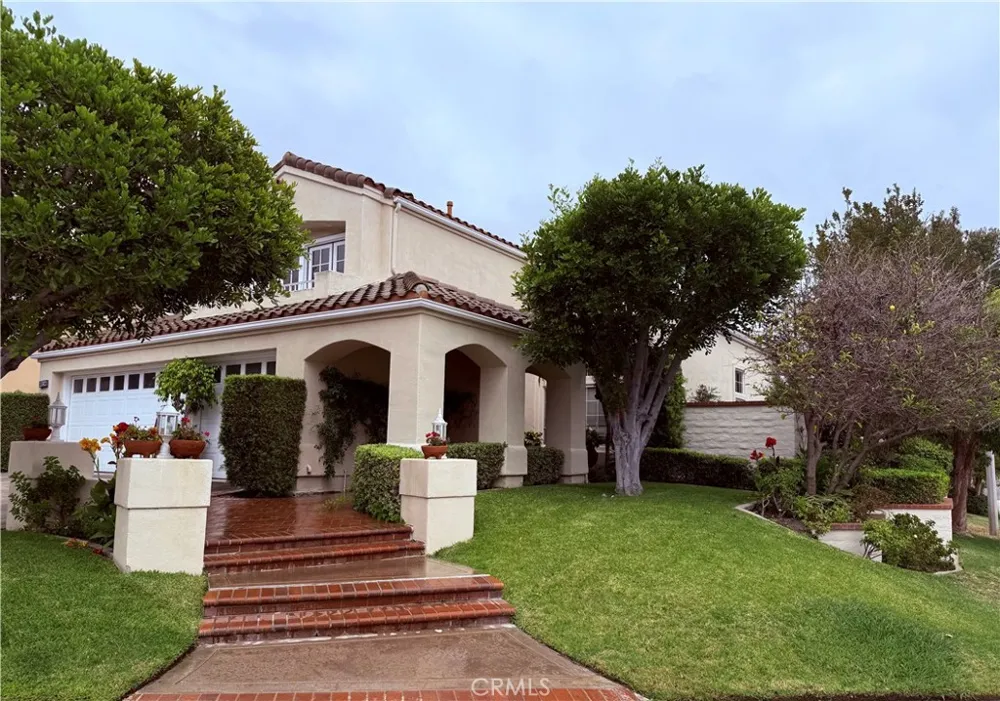 13382 S Presidio Tustin, CA 92782