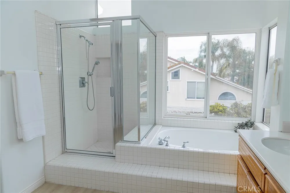 13382 S Presidio Tustin, CA 92782