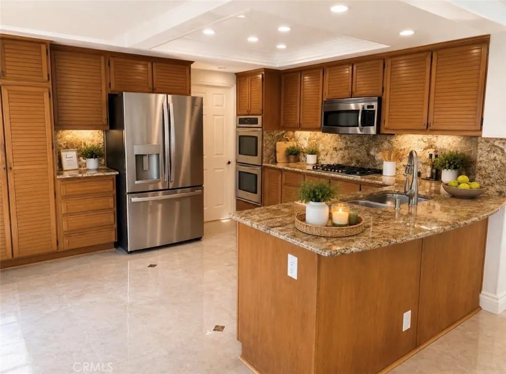 13382 S Presidio Tustin, CA 92782