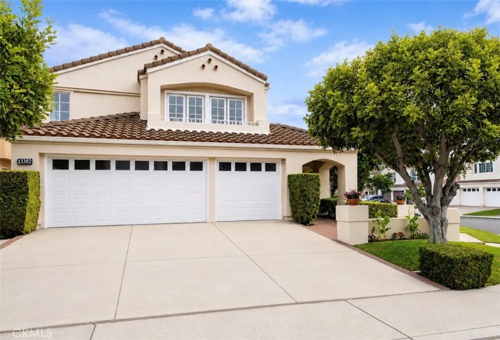 13382 S Presidio Tustin, CA 92782