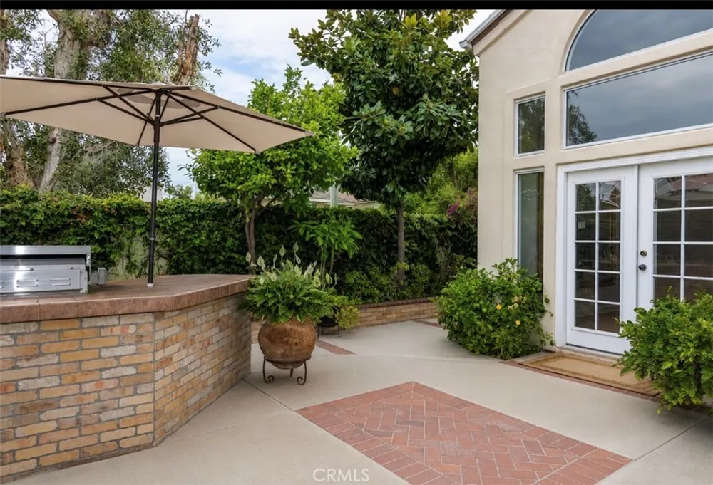 13382 S Presidio Tustin, CA 92782