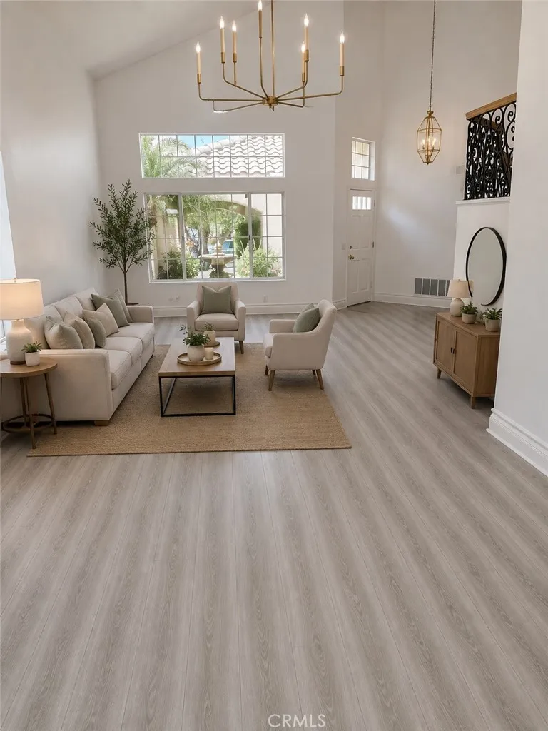 13382 S Presidio Tustin, CA 92782