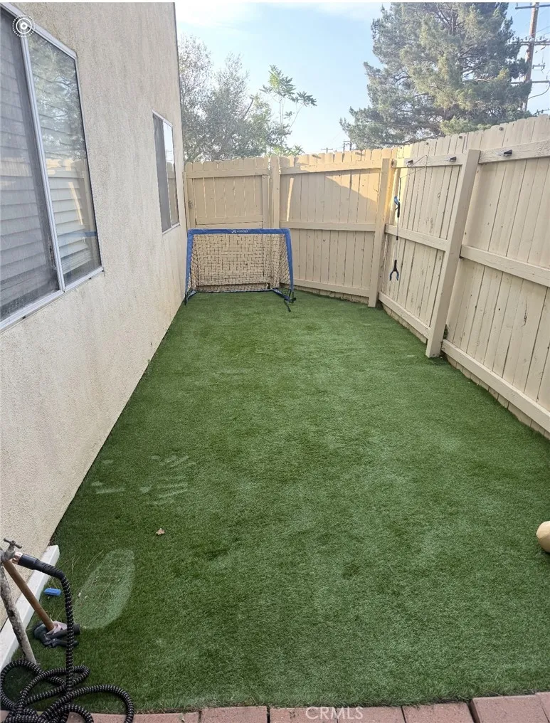 2655 Shadow Hills #37 San Bernardino, CA 92407