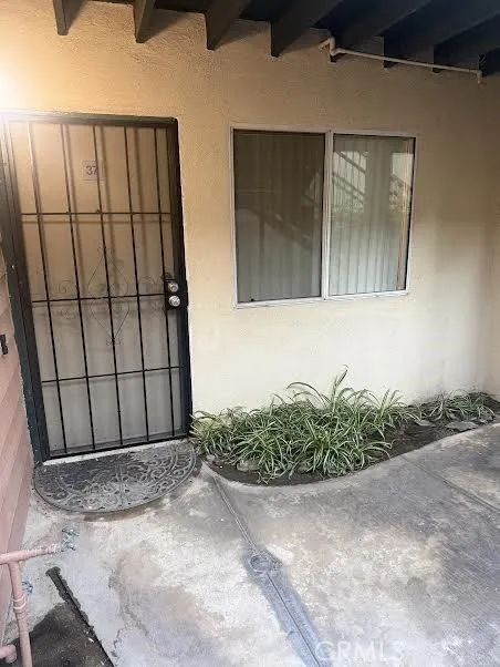 2655 Shadow Hills #37 San Bernardino, CA 92407