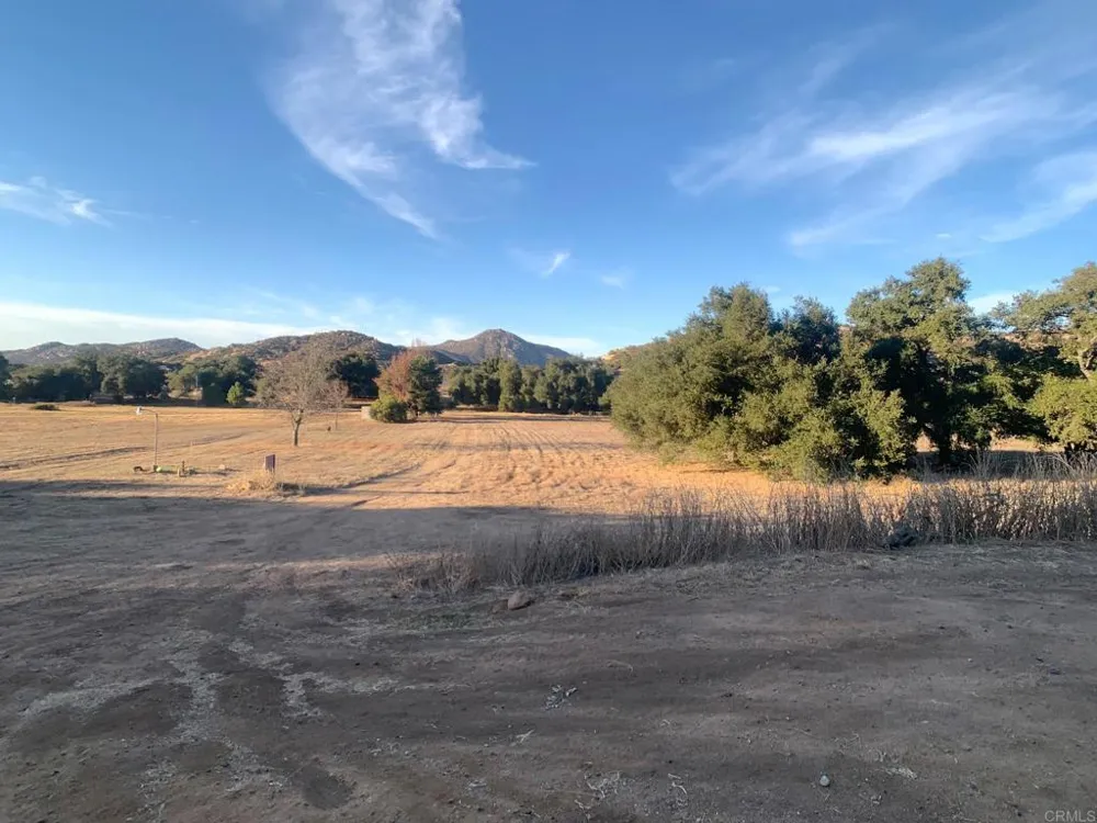 24352 Featherstone Canyon Rd Lakeside, CA 92040