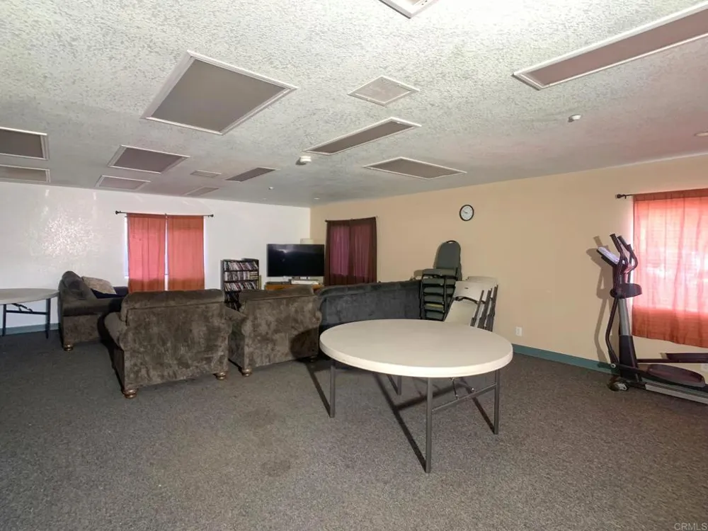 24352 Featherstone Canyon Rd Lakeside, CA 92040