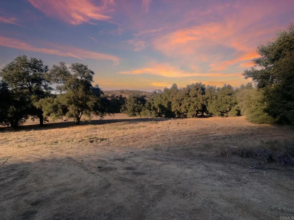 24352 Featherstone Canyon Rd Lakeside, CA 92040