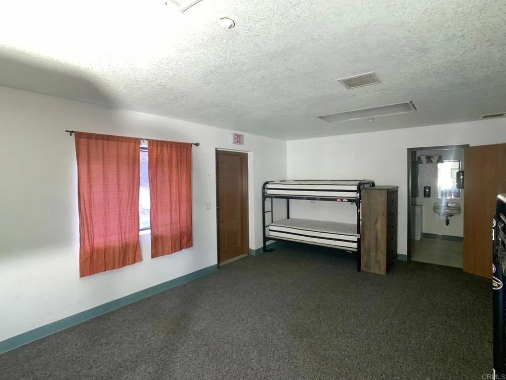 24352 Featherstone Canyon Rd Lakeside, CA 92040