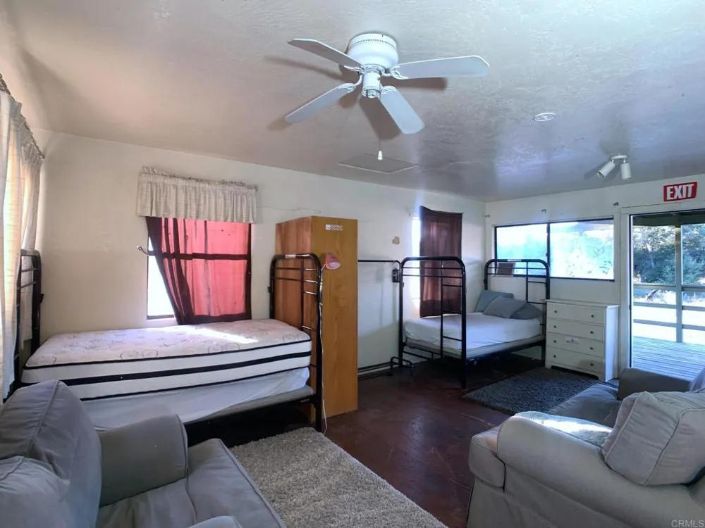 24352 Featherstone Canyon Rd Lakeside, CA 92040