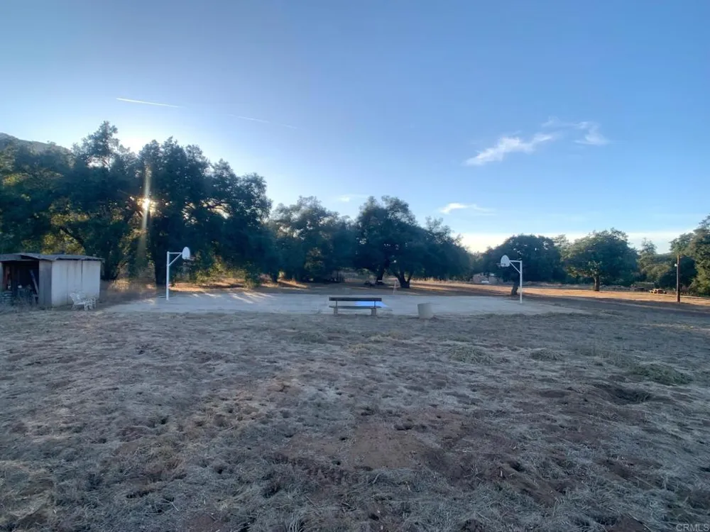 24352 Featherstone Canyon Rd Lakeside, CA 92040