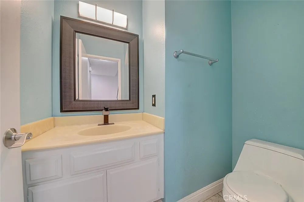 7872 Seabreeze Drive #62 Huntington Beach, CA 92648