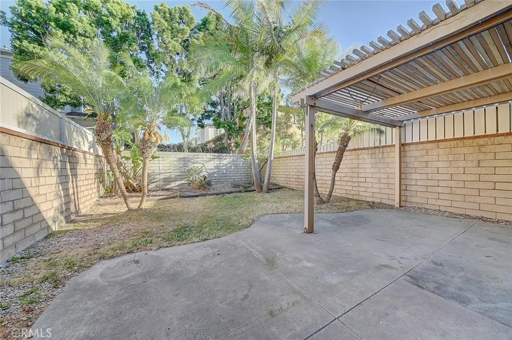 7872 Seabreeze Drive #62 Huntington Beach, CA 92648