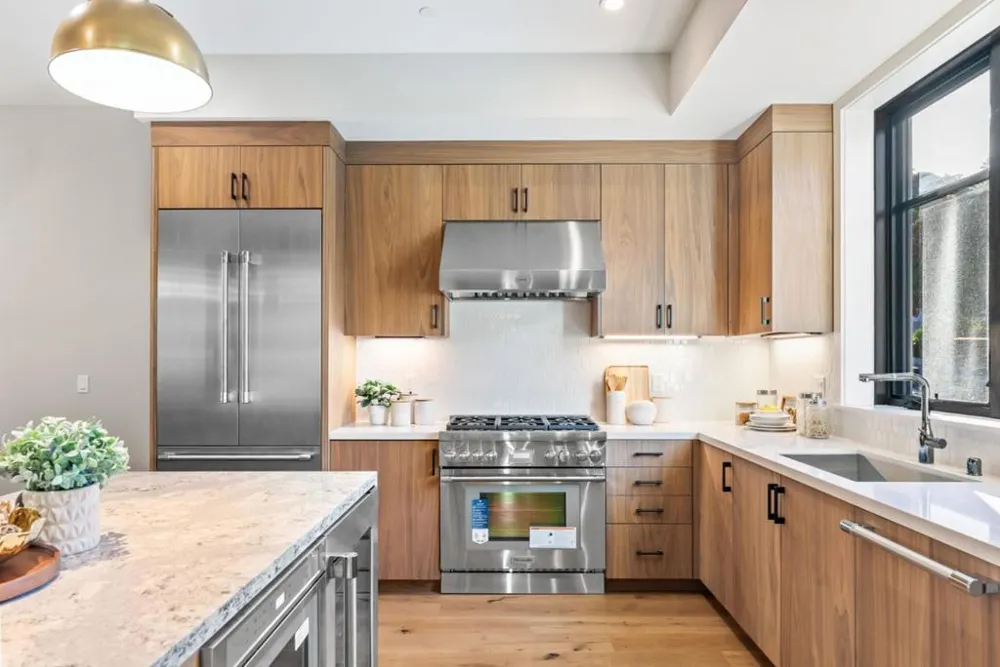 221 Hope Street Mountain View, CA 94041