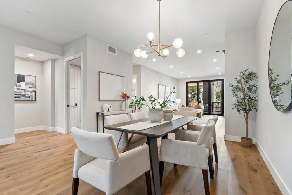 221 Hope Street Mountain View, CA 94041