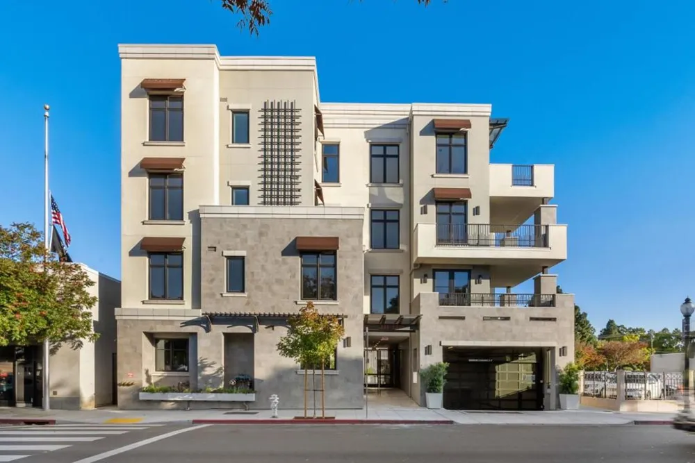 221 Hope Street Mountain View, CA 94041