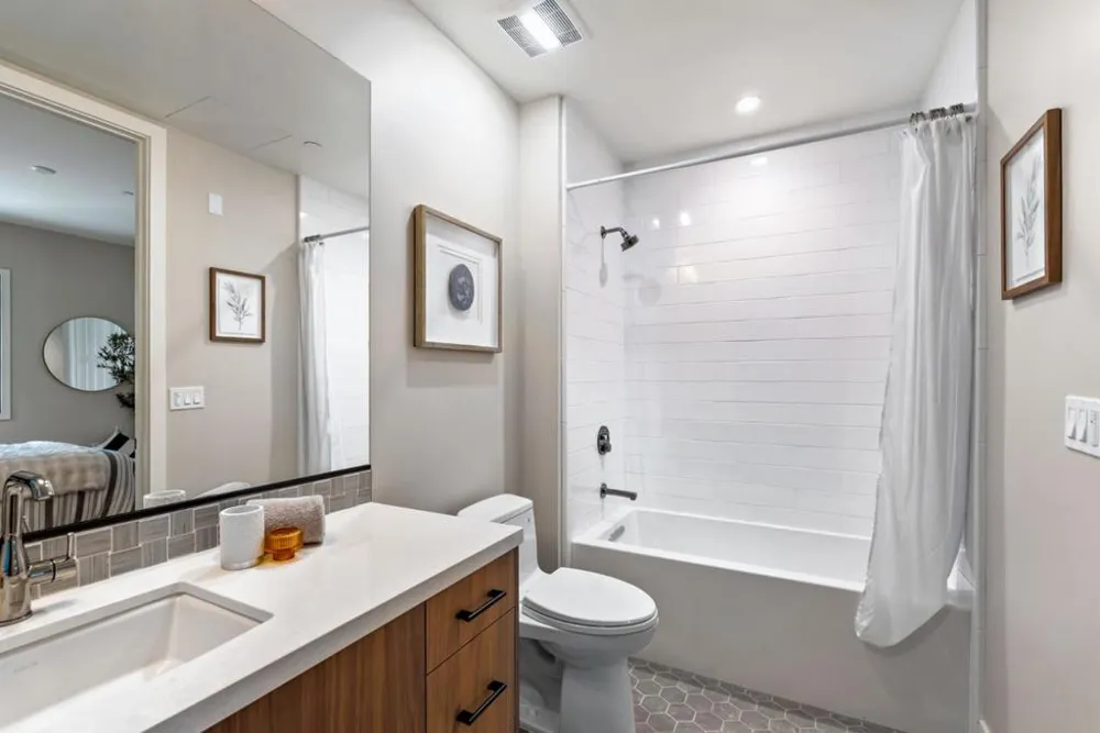 221 Hope Street Mountain View, CA 94041