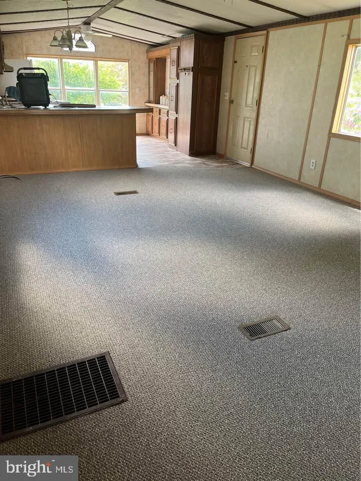 1060 INDUSTRIAL AVENUE Bedford, PA 15522