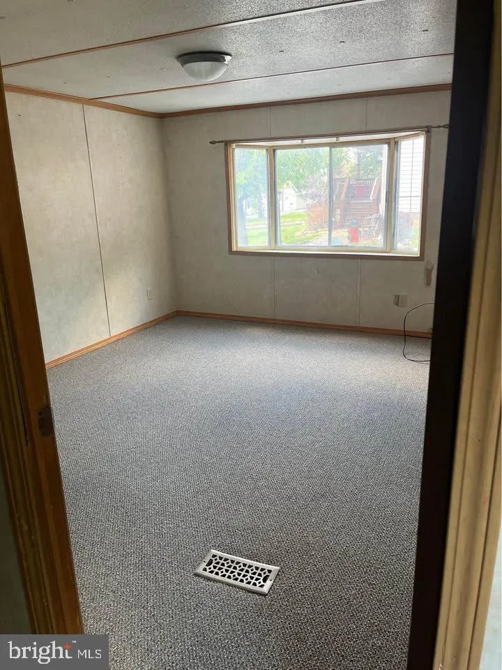 1060 INDUSTRIAL AVENUE Bedford, PA 15522
