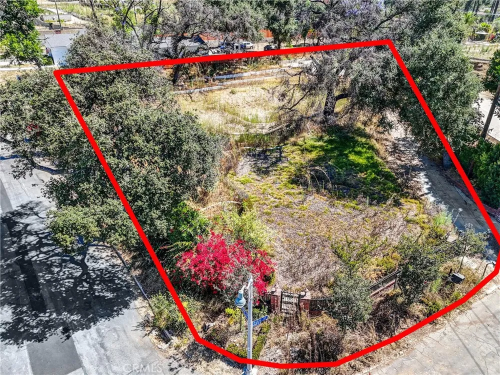 1085 Rubio Altadena, CA 91001