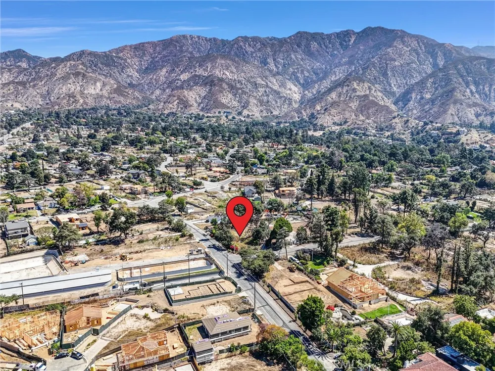 1085 Rubio Altadena, CA 91001