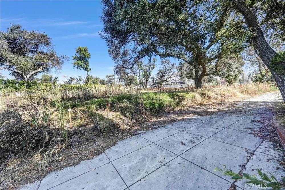1085 Rubio Altadena, CA 91001