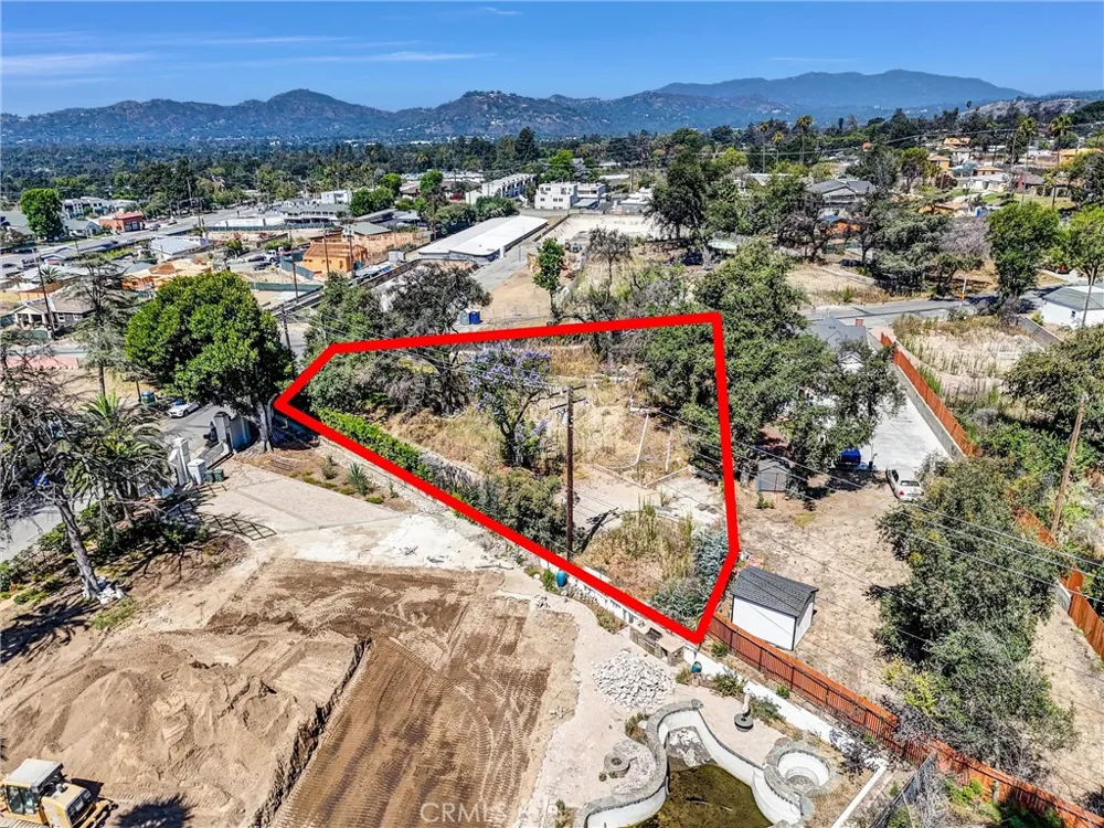 1085 Rubio Altadena, CA 91001