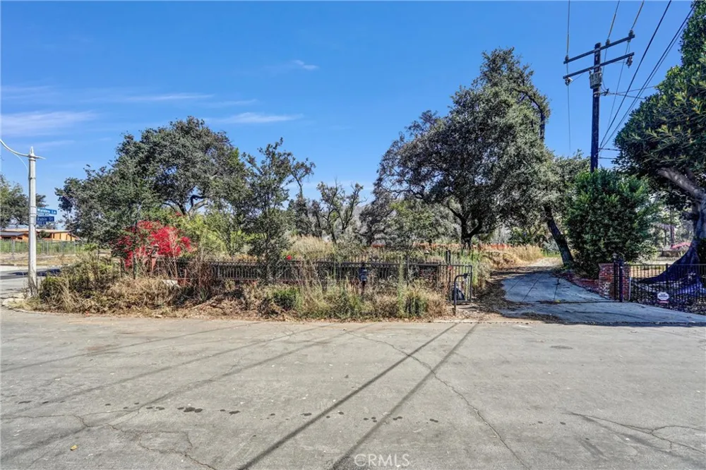 1085 Rubio Altadena, CA 91001