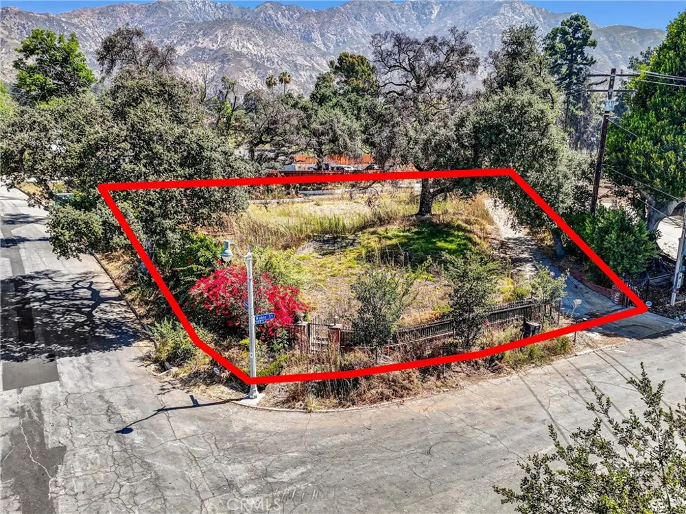 1085 Rubio Altadena, CA 91001