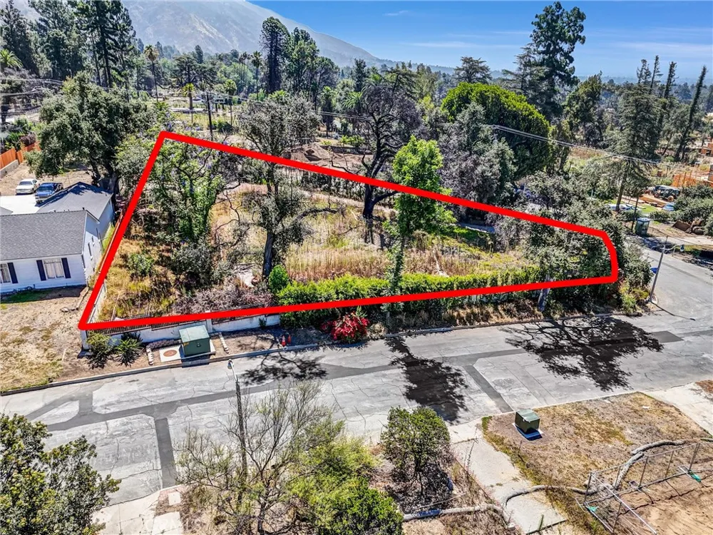 1085 Rubio Altadena, CA 91001