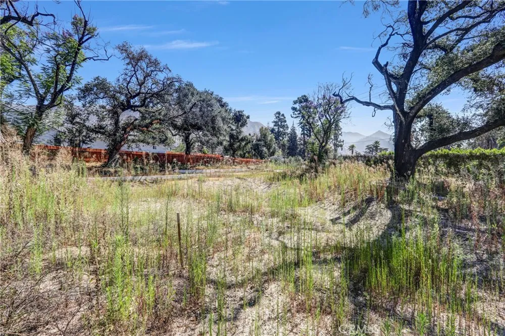 1085 Rubio Altadena, CA 91001