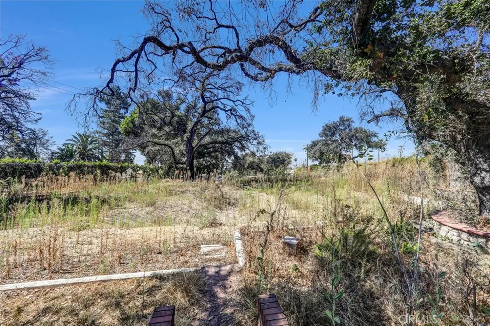1085 Rubio Altadena, CA 91001