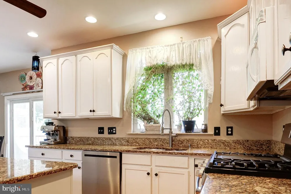 1 HICKORY SPRING COURT Gaithersburg, MD 20882
