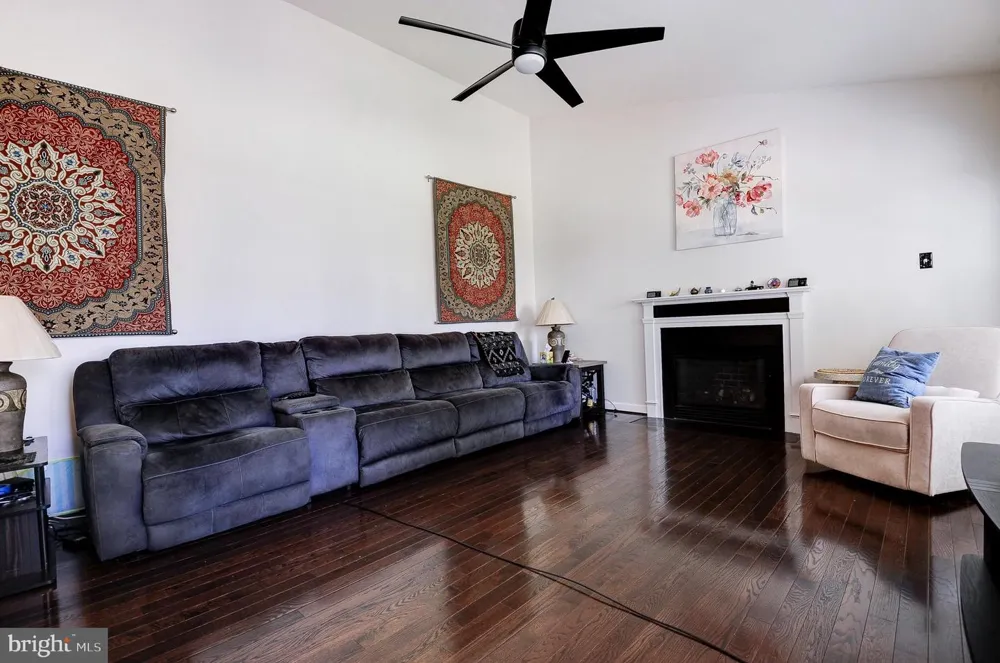 1 HICKORY SPRING COURT Gaithersburg, MD 20882