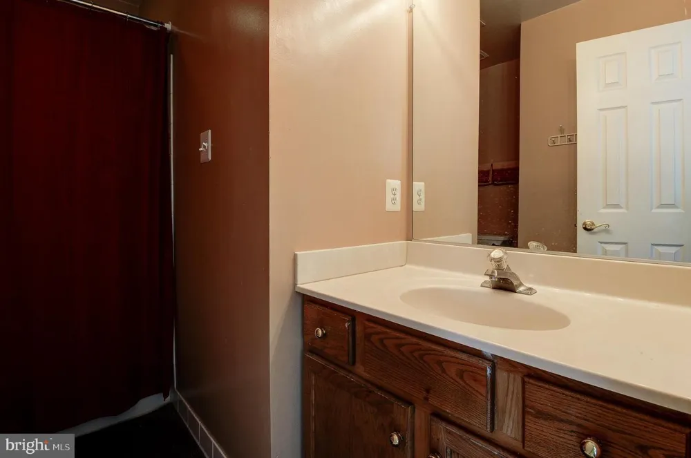 1 HICKORY SPRING COURT Gaithersburg, MD 20882